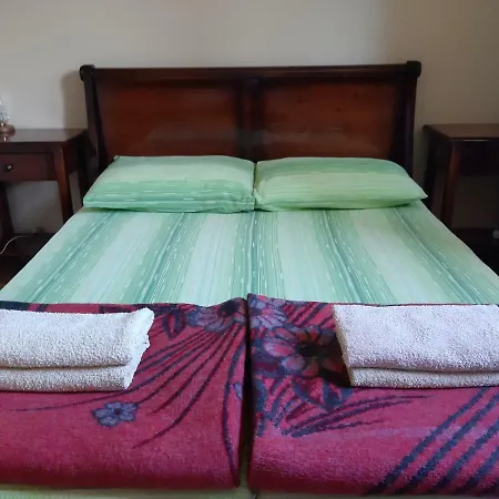 Caffe Pizzeria I Bona Fides Nm Guest house Nova Varos